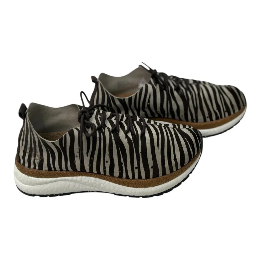 OTBT Alstead Lightweight Women's Zebra Leather Sneakers Athleisure Size 9M Comfy - Picture 4 of 13